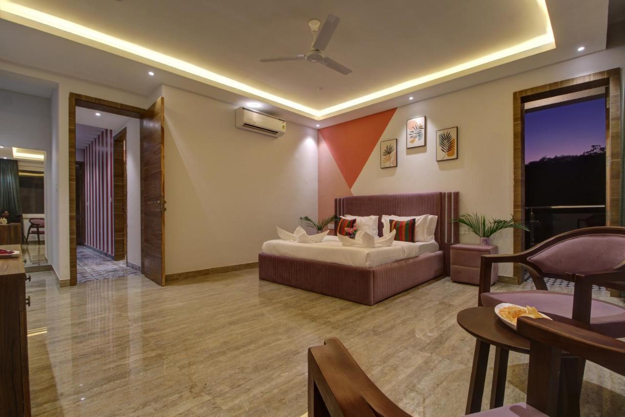 Euphoria Luxury Villa - 5Bhk - Private Pool - Jacuzzi, Бага Экстерьер фото